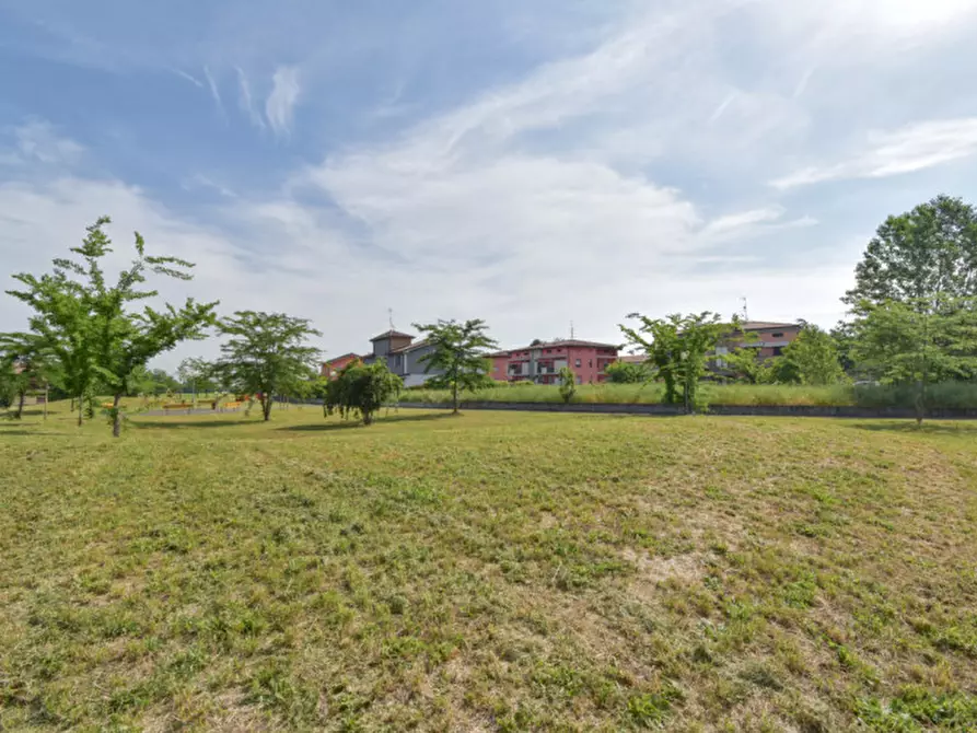 Immagine 6 di Terreno in vendita  a Parma