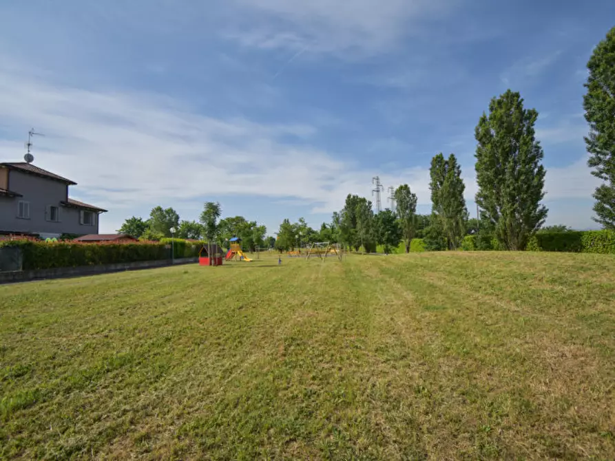Immagine 11 di Terreno in vendita  a Parma
