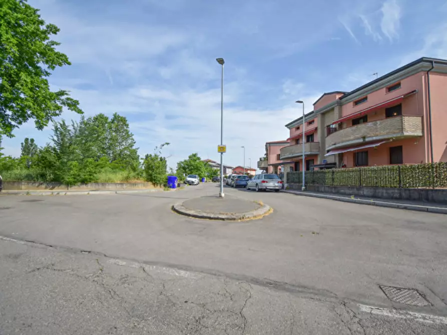 Immagine 12 di Terreno in vendita  a Parma