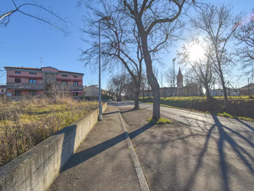 Immagine 14 di Terreno in vendita  a Parma