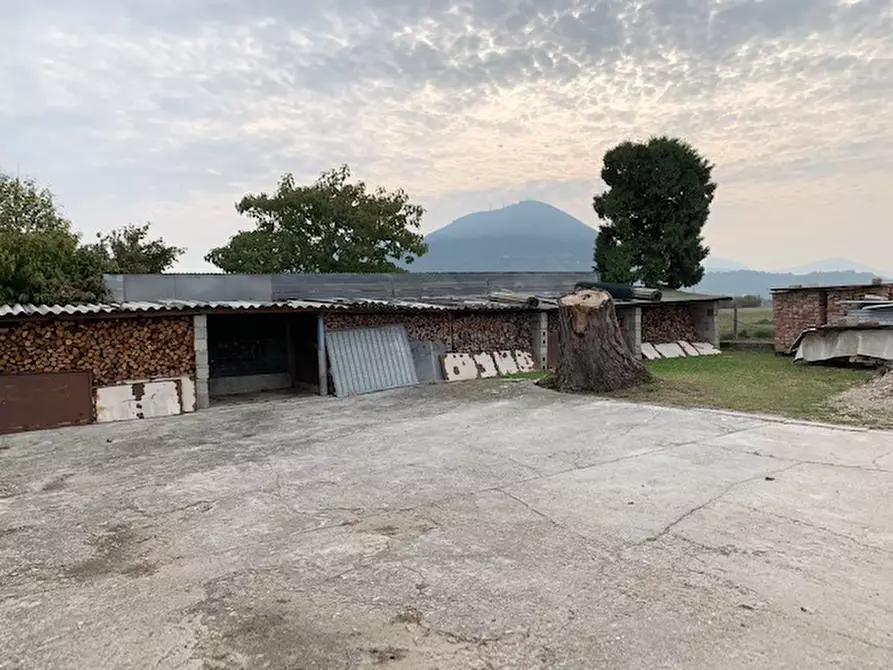 Immagine 4 di Capannone industriale in vendita  a Rovolon