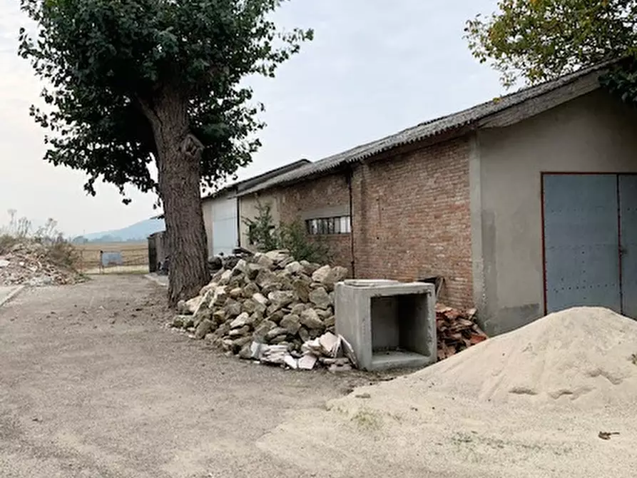 Immagine 12 di Capannone industriale in vendita  a Rovolon