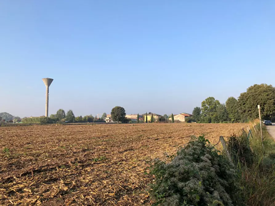 Immagine 3 di Terreno in vendita  in Via Fratelli Cervi a Castel D'azzano