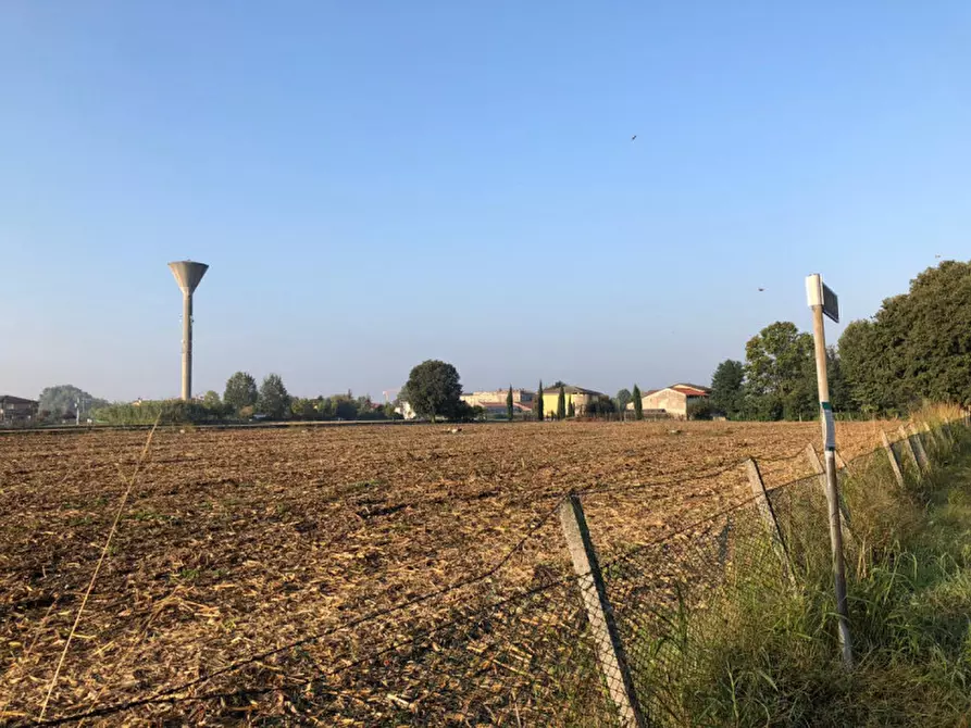 Immagine 7 di Terreno in vendita  in Via Fratelli Cervi a Castel D'azzano