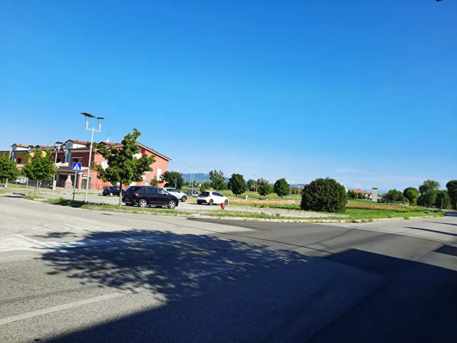 Immagine 3 di Terreno in vendita  in Via Largo Giotto a Rovolon