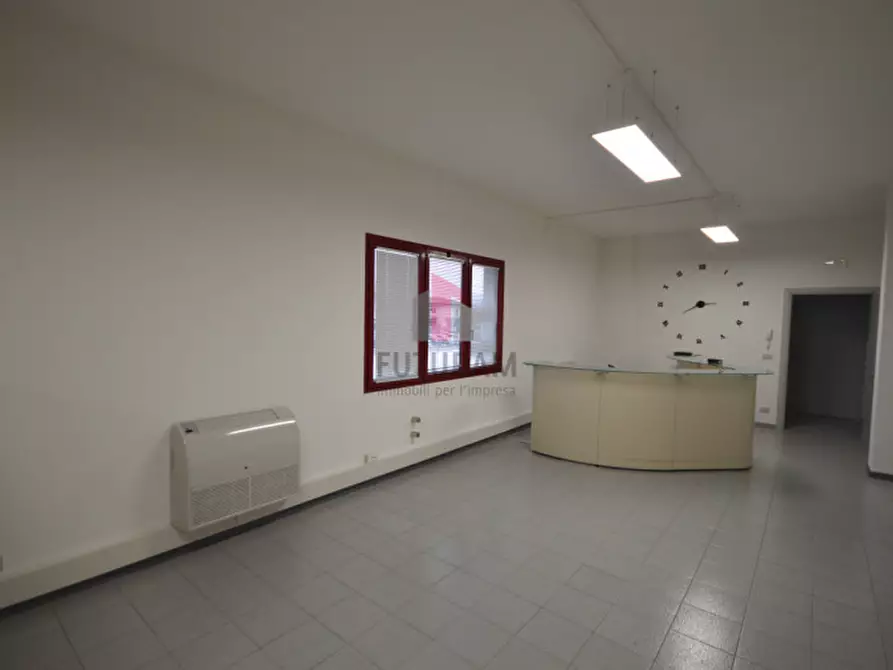 Immagine 7 di Ufficio in affitto  in via degli alpini a Torri Di Quartesolo