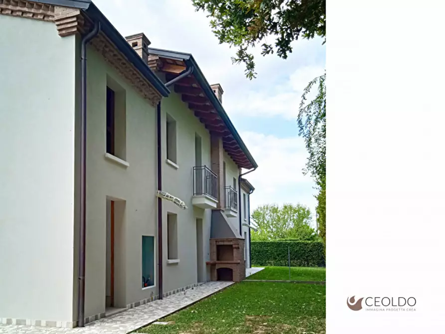 Immagine 2 di Casa bifamiliare in vendita  in Via Capitelli a Campodarsego