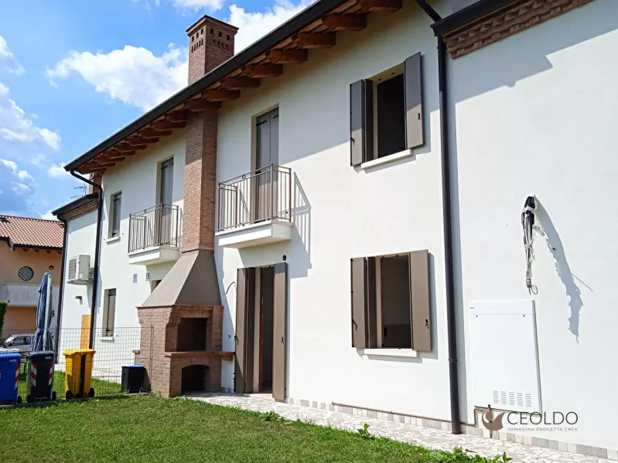 Immagine 6 di Casa bifamiliare in vendita  in Via Capitelli a Campodarsego