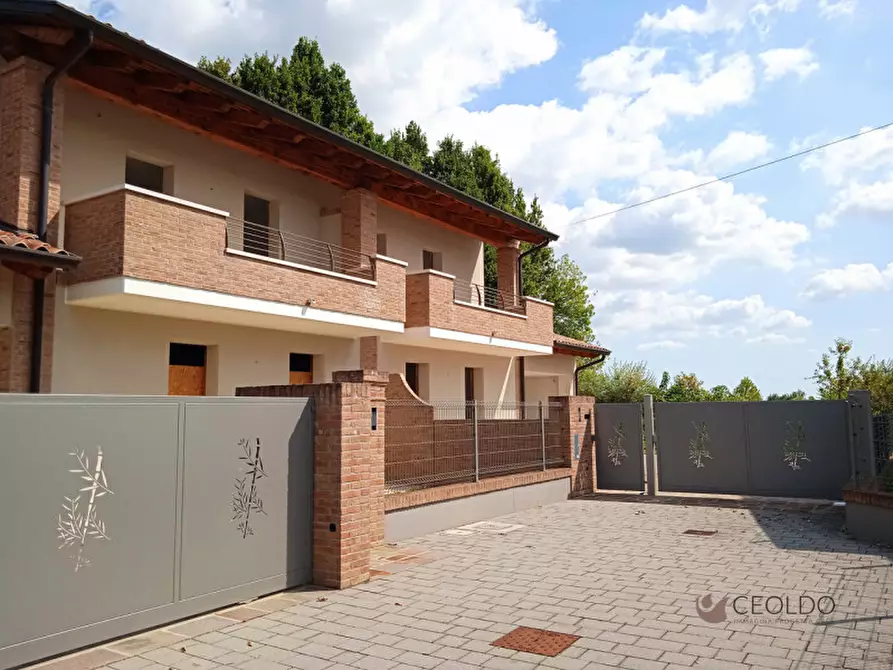 Immagine 13 di Casa bifamiliare in vendita  in Via Capitelli a Campodarsego