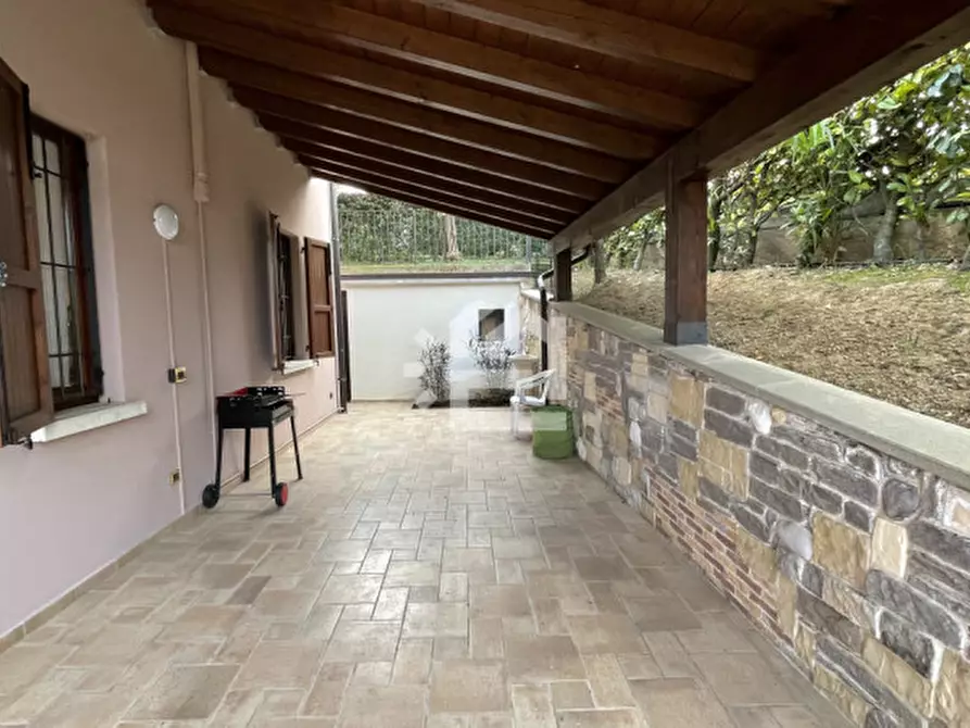 Immagine 15 di Villetta a schiera in affitto  in via castellana a Soiano Del Lago