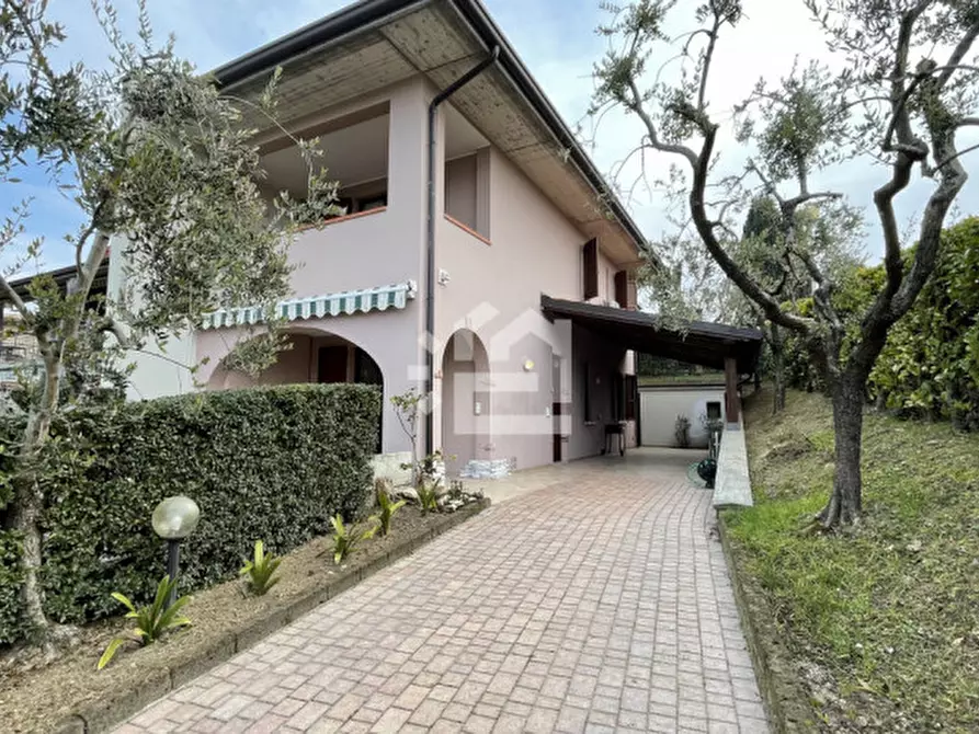 Immagine 16 di Villetta a schiera in affitto  in via castellana a Soiano Del Lago