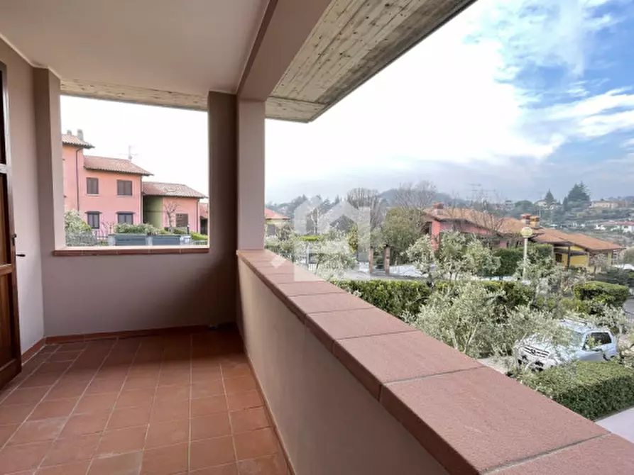 Immagine 24 di Villetta a schiera in affitto  in via castellana a Soiano Del Lago