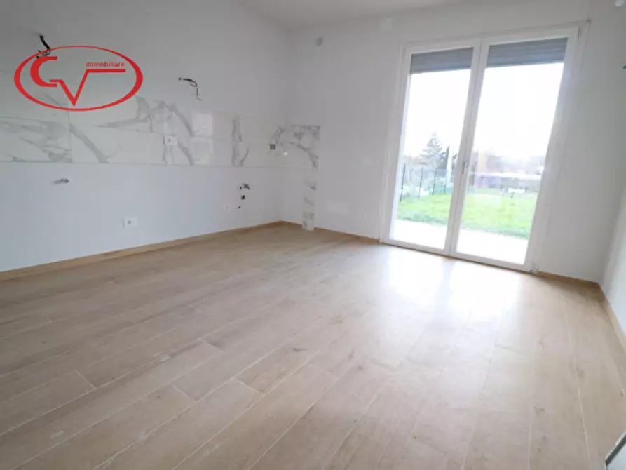 Immagine 12 di Villetta a schiera in vendita  in VIA TRIESTE a Bucine