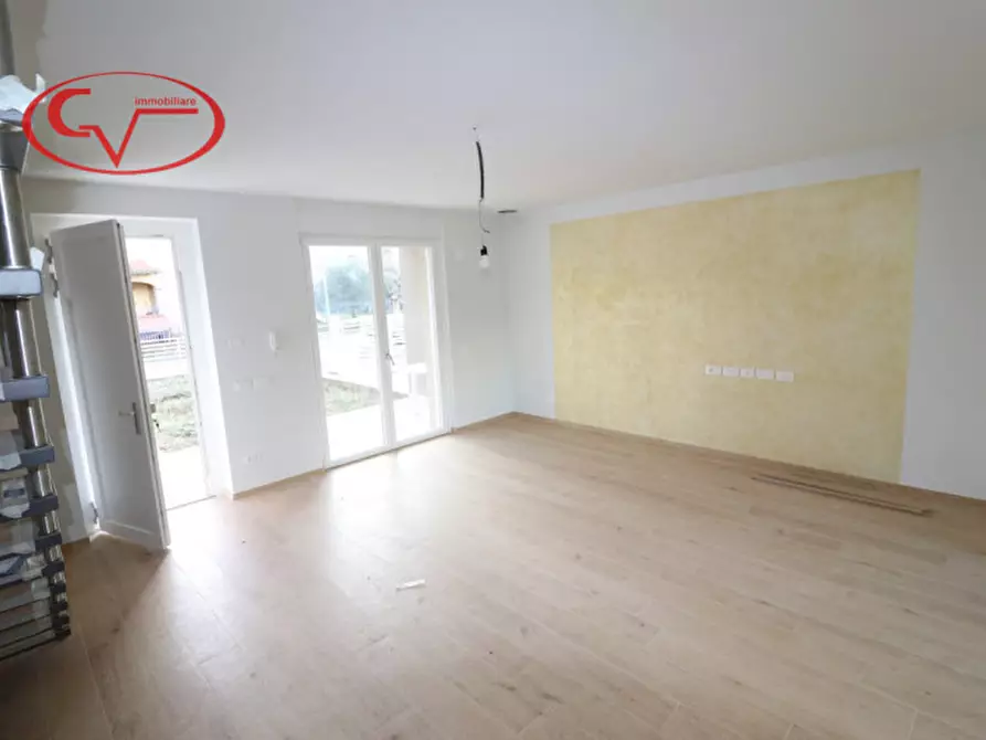 Immagine 18 di Villetta a schiera in vendita  in VIA TRIESTE a Bucine