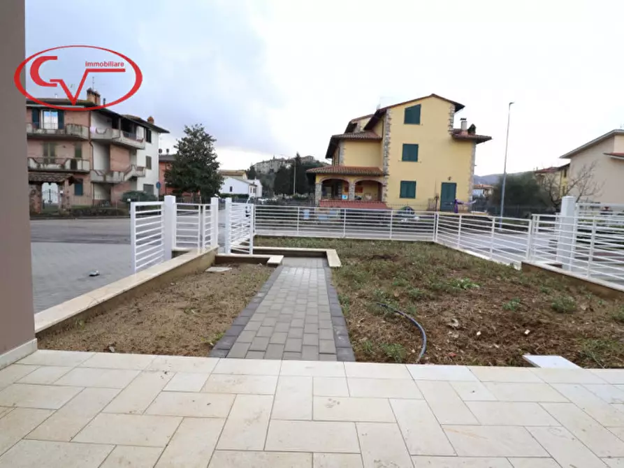 Immagine 29 di Villetta a schiera in vendita  in VIA TRIESTE a Bucine