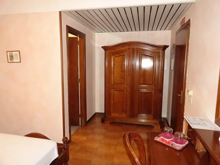 Immagine 27 di Hotel in vendita  in San Vito di Leguzzano Centro a San Vito Di Leguzzano