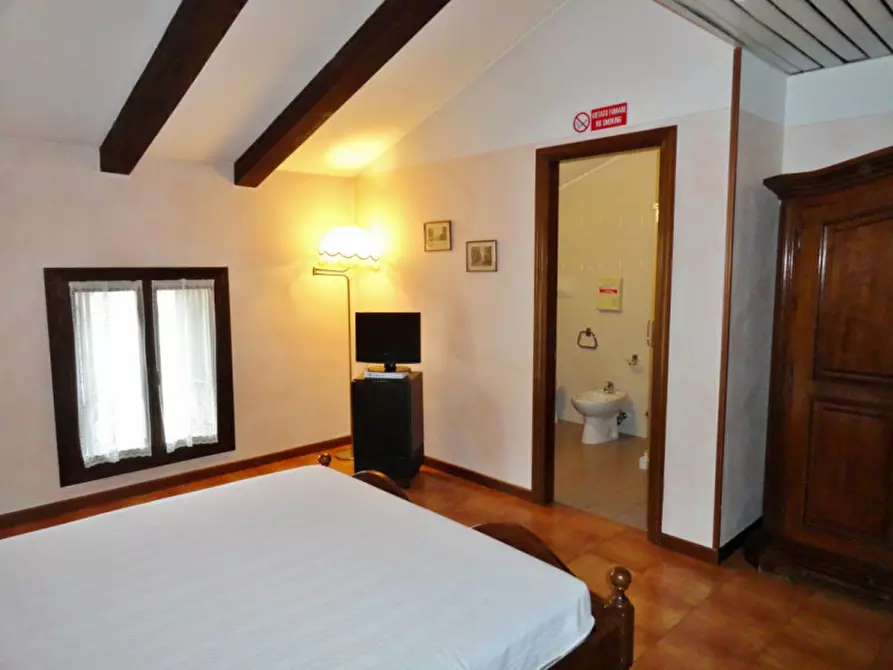 Immagine 29 di Hotel in vendita  in San Vito di Leguzzano Centro a San Vito Di Leguzzano