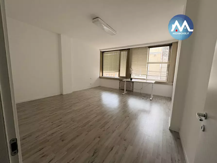 Immagine 7 di Ufficio in affitto  in via largo Mamiani a Pesaro