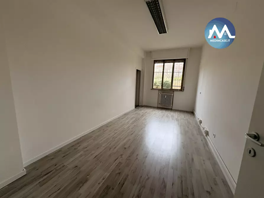 Immagine 8 di Ufficio in affitto  in via largo Mamiani a Pesaro