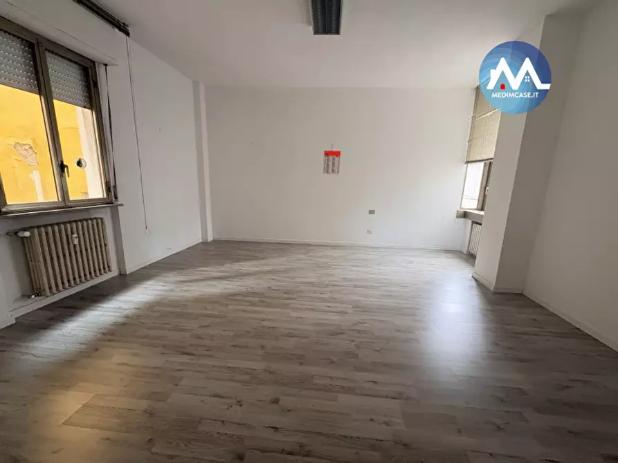 Immagine 13 di Ufficio in affitto  in via largo Mamiani a Pesaro