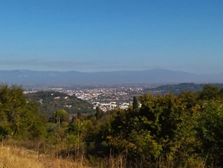 Immagine 5 di Terreno in vendita  in via cazzale a Arcugnano