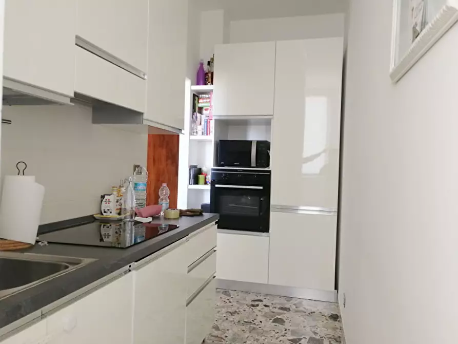 Immagine 2 di Appartamento in vendita  a Rovigo