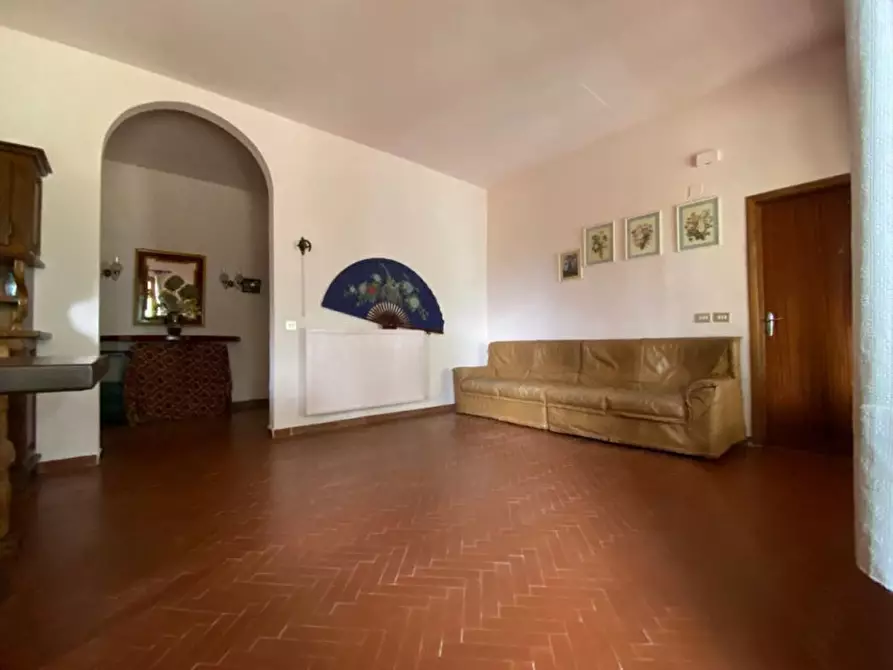 Immagine 6 di Villa in vendita  in Via d'Azeglio a Bucine