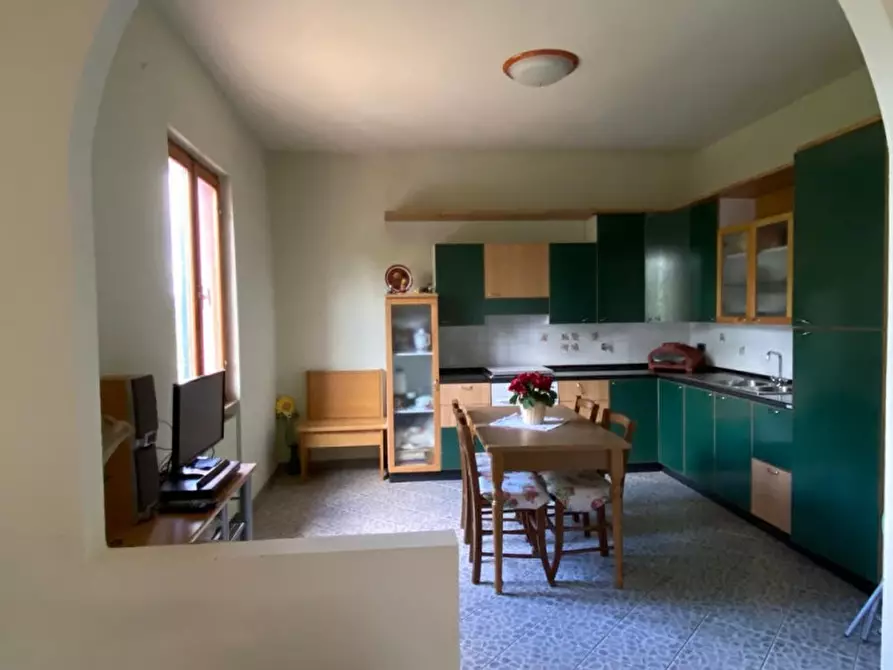 Immagine 18 di Villa in vendita  in Via d'Azeglio a Bucine