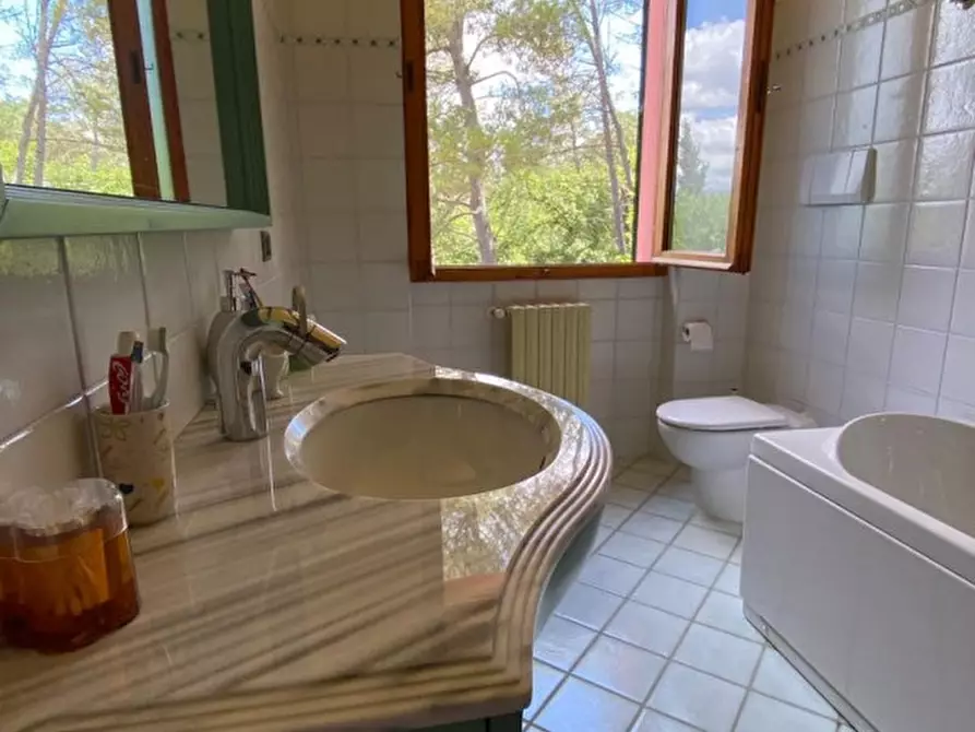 Immagine 29 di Villa in vendita  in Via d'Azeglio a Bucine