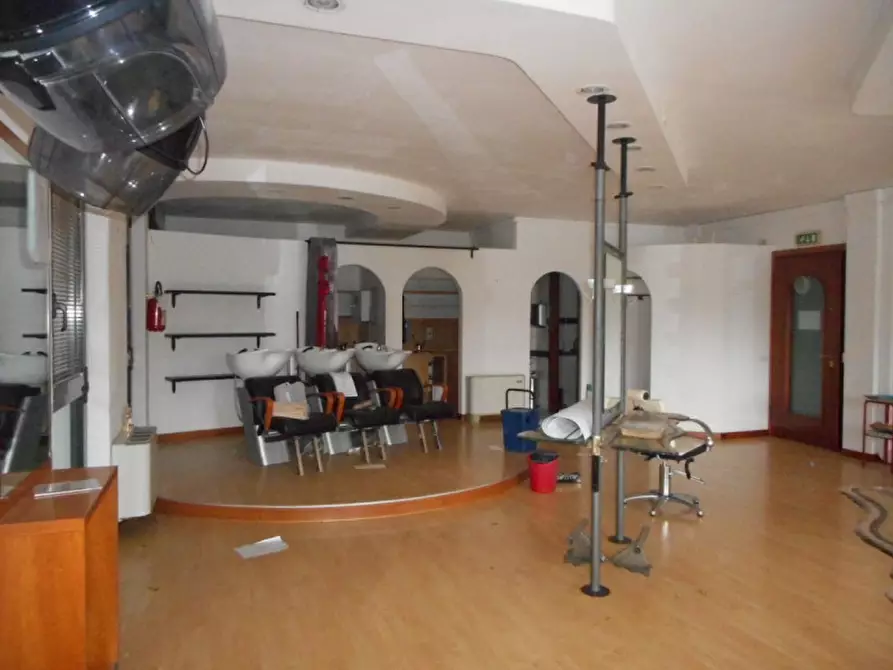 Immagine 1 di Ufficio in vendita  in via ludovico ariosto a Montecchio Maggiore