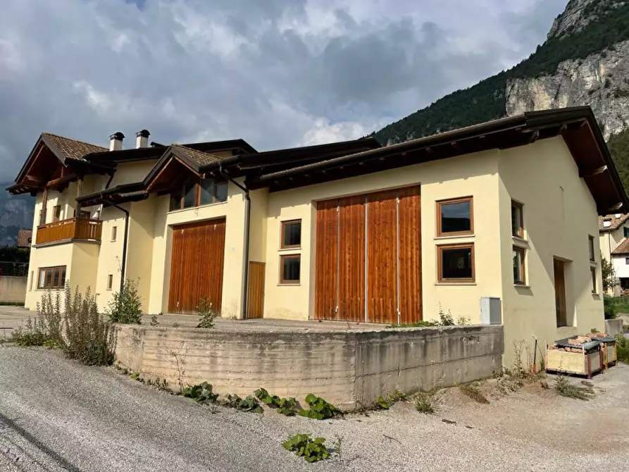 Immagine 9 di Capannone industriale in vendita  in via delle Praiole a Fai Della Paganella