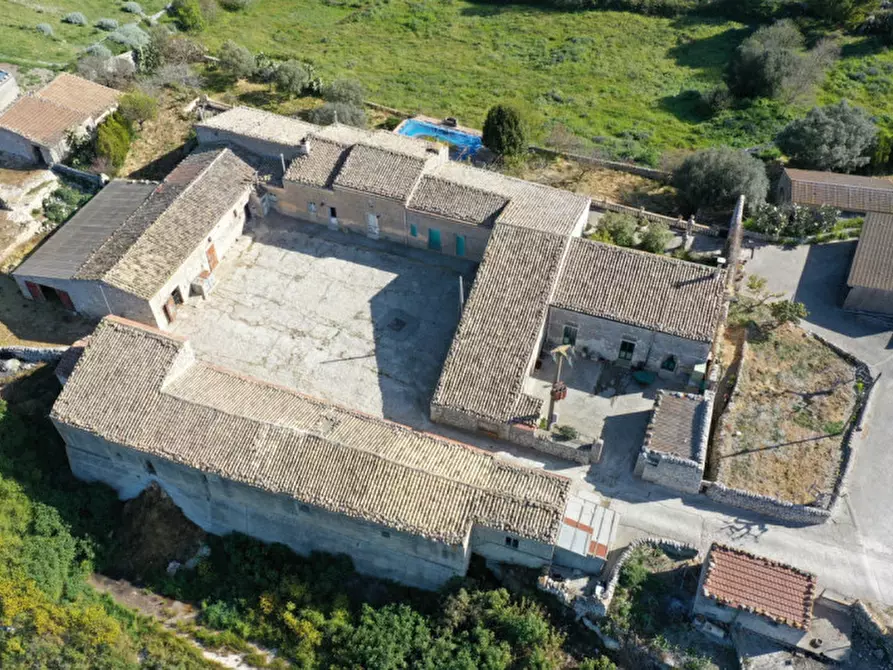 Immagine 1 di Villa in vendita  in Contrada San Martino a Ragusa