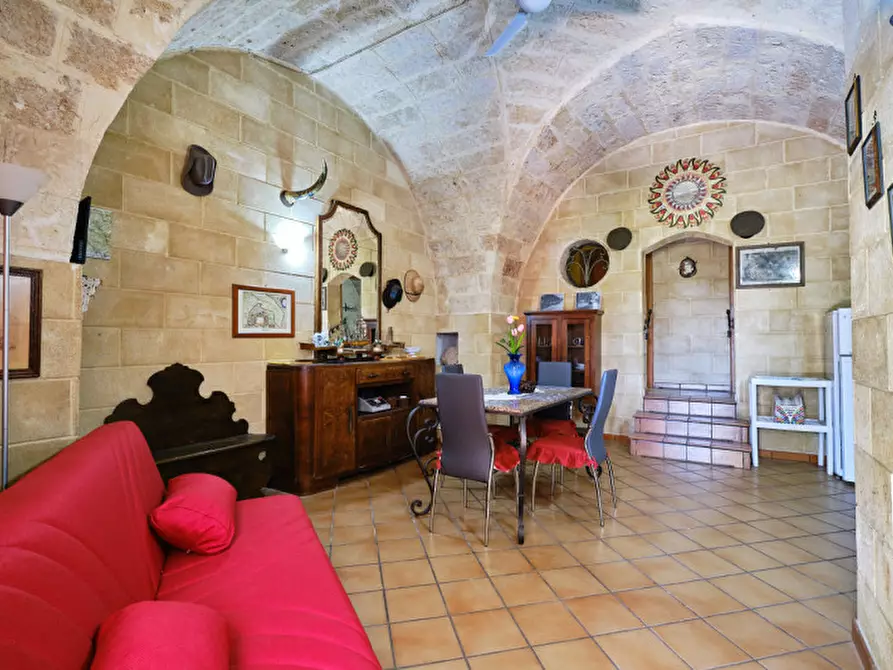 Immagine 11 di Villa in vendita  a Neviano