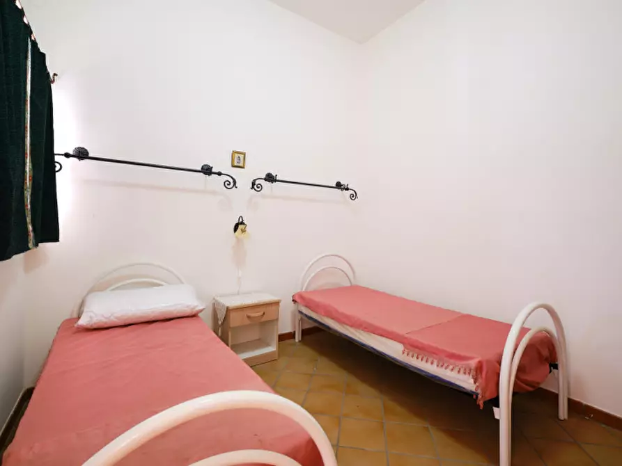 Immagine 19 di Villa in vendita  a Neviano