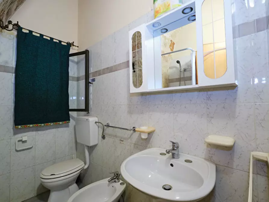 Immagine 23 di Villa in vendita  a Neviano