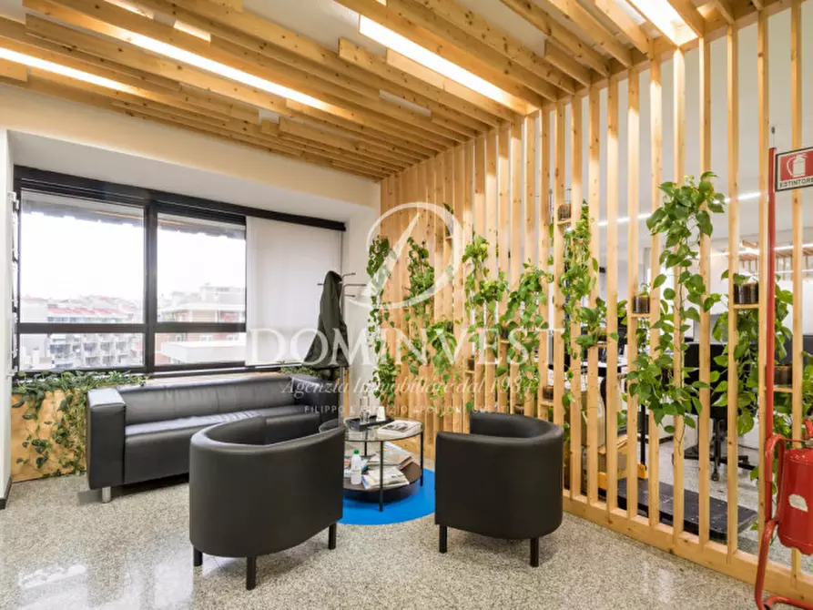 Immagine 2 di Ufficio in vendita  in Via Benedetto Croce a Roma