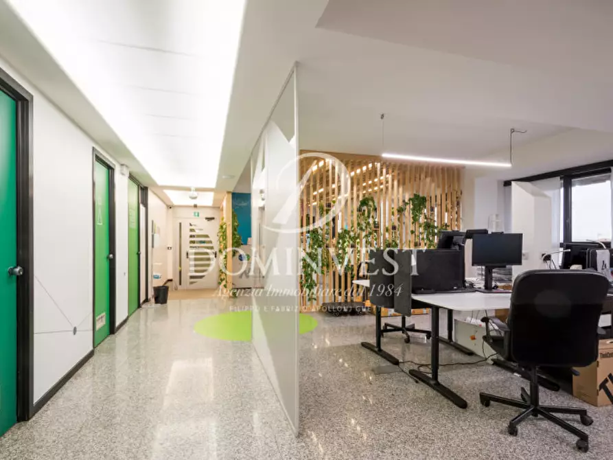 Immagine 5 di Ufficio in vendita  in Via Benedetto Croce a Roma