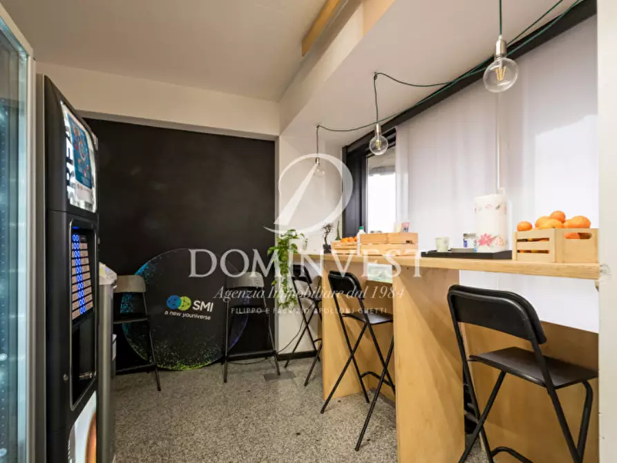 Immagine 6 di Ufficio in vendita  in Via Benedetto Croce a Roma