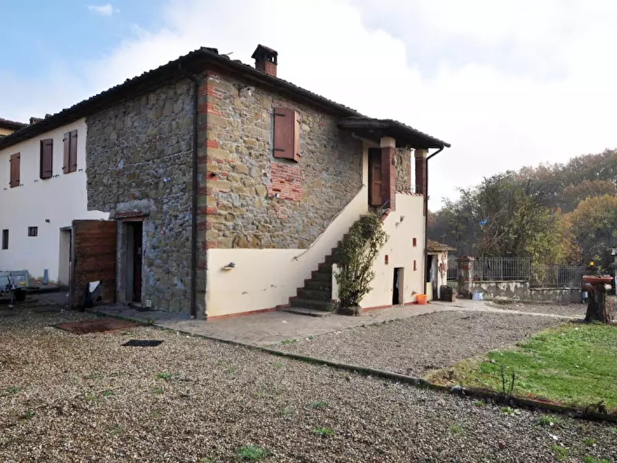 Immagine 3 di Casa indipendente in vendita  a Terranuova Bracciolini