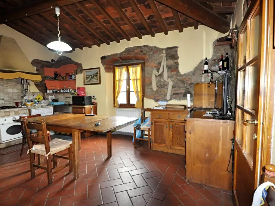 Immagine 5 di Casa indipendente in vendita  a Terranuova Bracciolini
