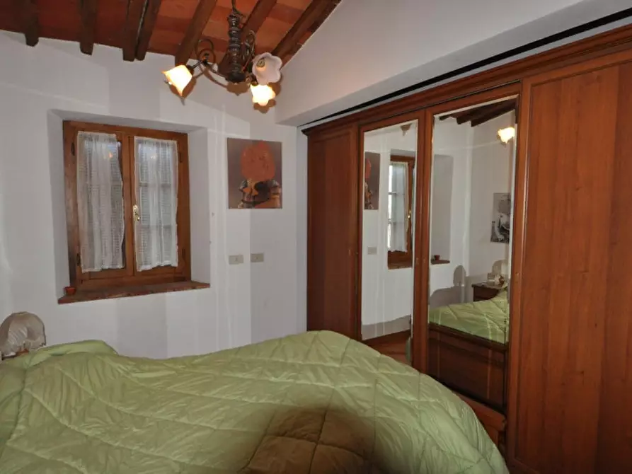 Immagine 10 di Casa indipendente in vendita  a Terranuova Bracciolini