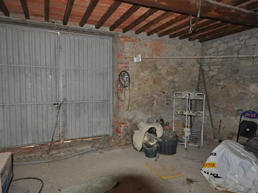 Immagine 17 di Casa indipendente in vendita  a Terranuova Bracciolini
