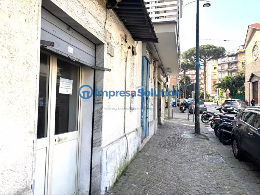 Immagine 7 di Negozio in affitto  in Viale Colli Aminei a Napoli
