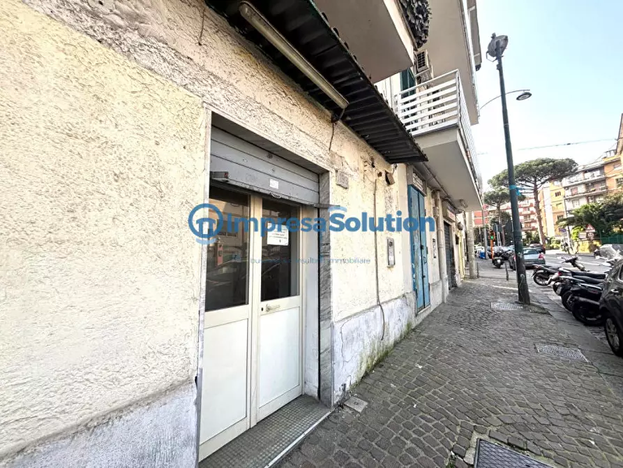 Immagine 10 di Negozio in affitto  in Viale Colli Aminei a Napoli