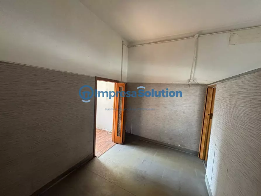 Immagine 24 di Negozio in affitto  in Viale Colli Aminei a Napoli