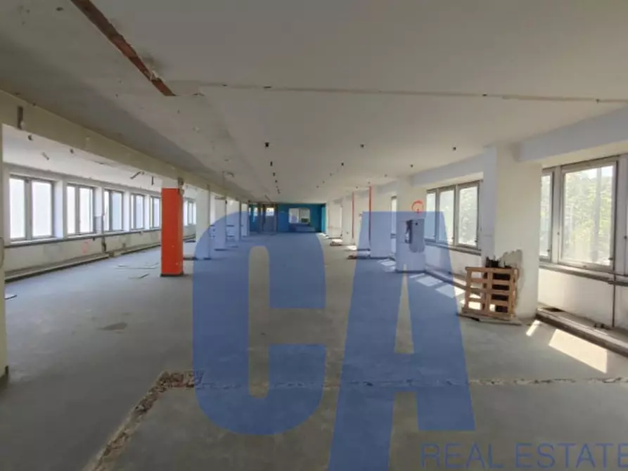 Immagine 3 di Palazzo in affitto  in VIA VALTELLINA a Milano