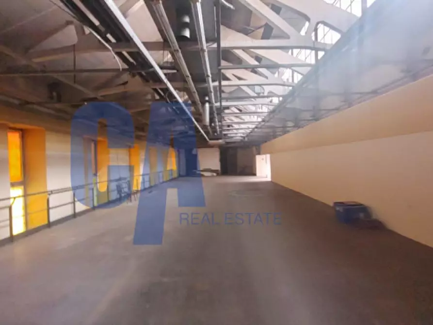 Immagine 22 di Palazzo in affitto  in VIA VALTELLINA a Milano