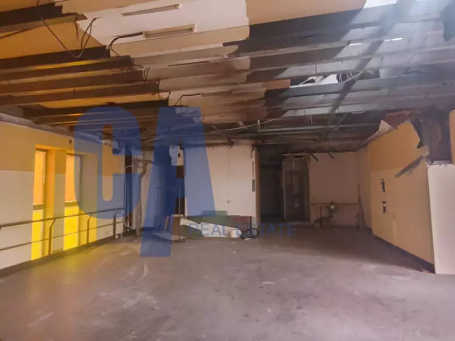 Immagine 24 di Palazzo in affitto  in VIA VALTELLINA a Milano