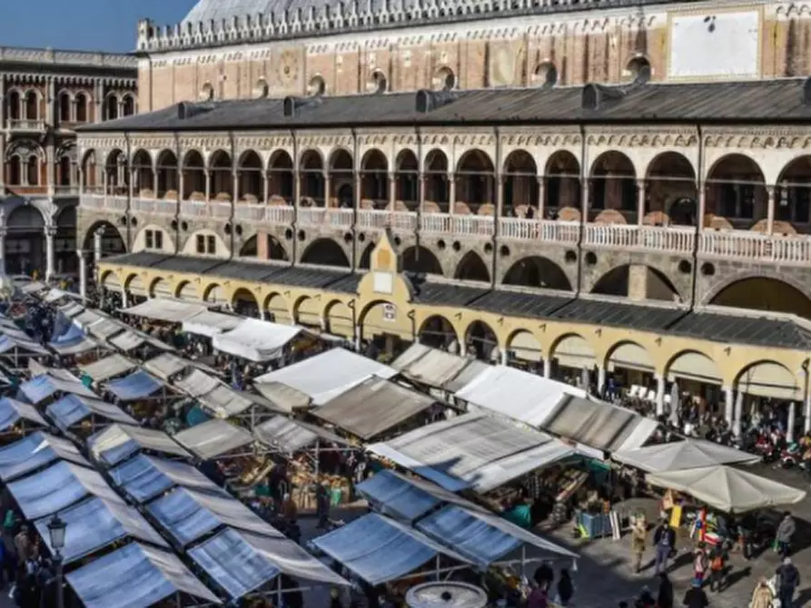 Immagine 13 di Appartamento in vendita  in Via Boccalerie a Padova