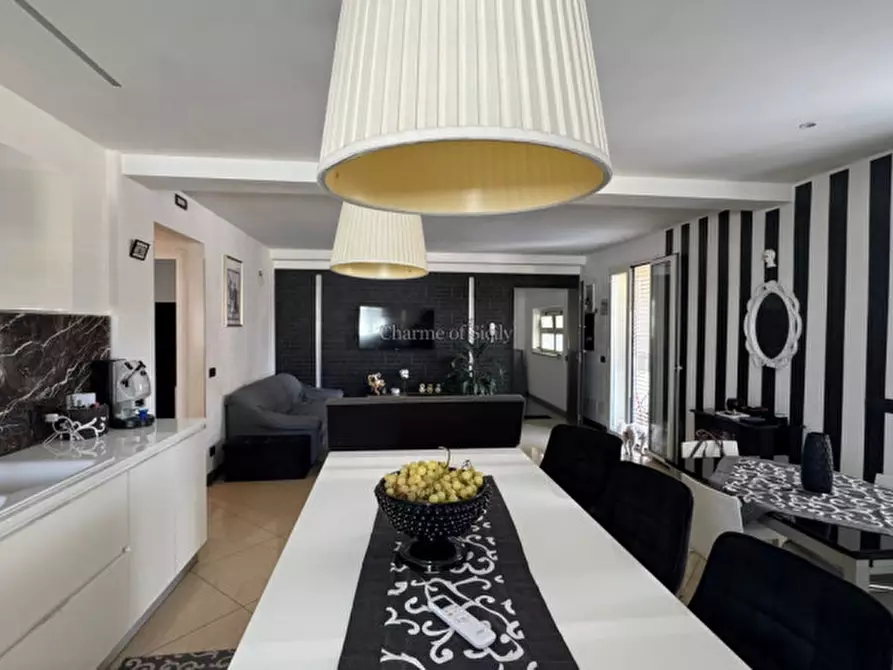 Immagine 1 di Attico in vendita  in Via Torino a Pozzallo